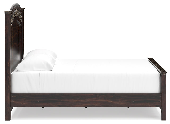 Glosmount  Poster Bed