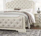 Cama tapizada Arlendyne con cómoda y espejo