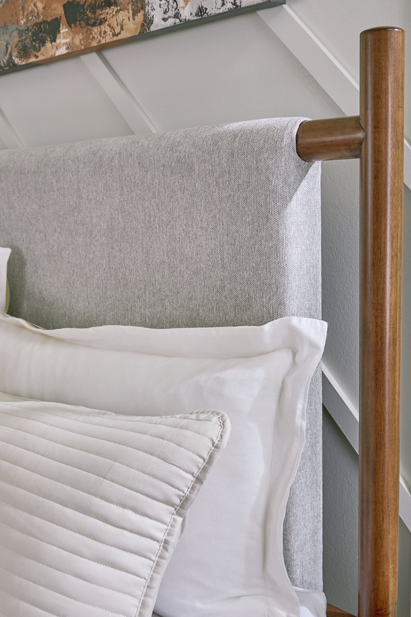 Cama tapizada Lyncott