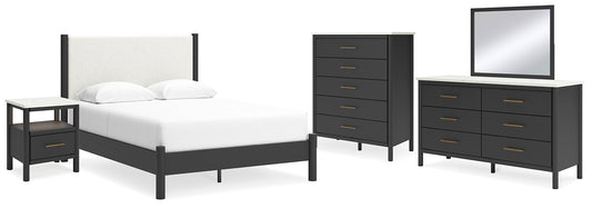 Cama Cadmori tapizada con paneles, cómoda con espejo y mesita de noche