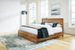Cama con paneles California de Dressonni y tocador con espejo