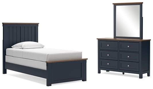 Cama Landocken con paneles y tocador con espejo