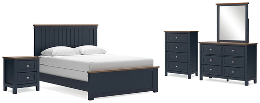 Cama Landocken con paneles, cómoda con espejo y mesita de noche