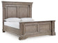 Cama California con paneles Blairhurst, tocador con espejo y mesita de noche