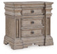 Cama California con paneles Blairhurst, tocador con espejo y mesita de noche