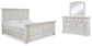 Cama Robbinsdale con paneles y tocador con espejo