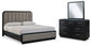Cama tapizada Rowanbeck con paneles y tocador con espejo
