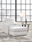 Sofá, loveseat, silla y otomana Maitelynn