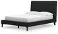 Cama tapizada Cadmori con cómoda con espejo, cómoda y mesita de noche