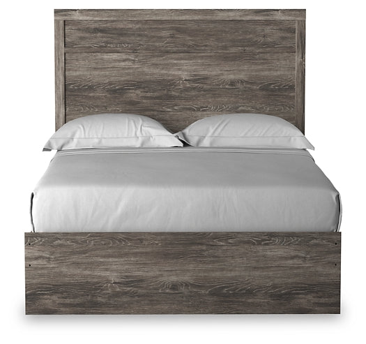 Ralinksi  Panel Bed With Mirrored Dresser And Chest