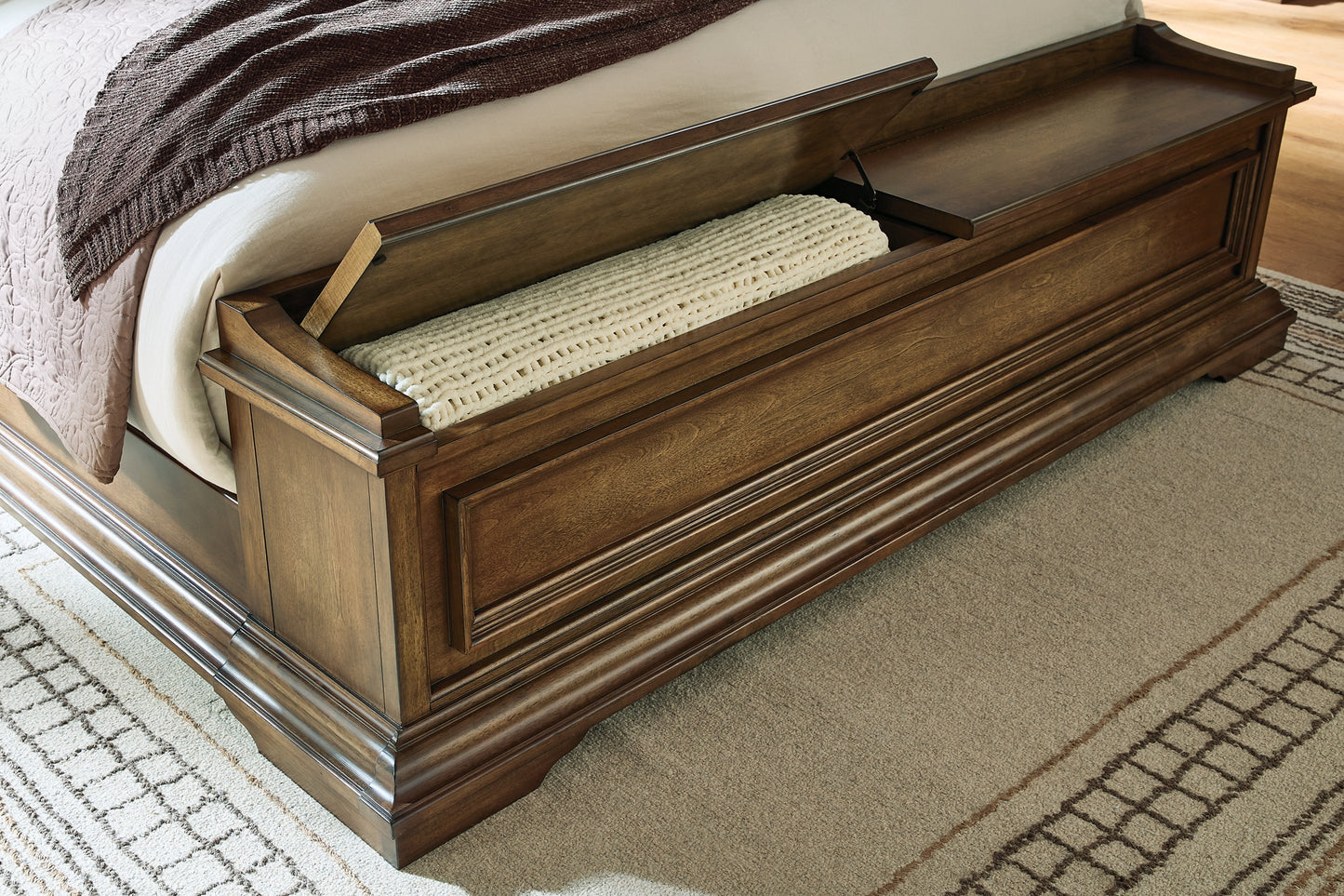 Frantanna  Panel Storage Bed