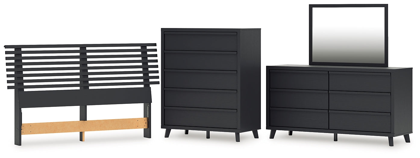 Danziar  Panel Headboard With Mirrored Dresser And Chest