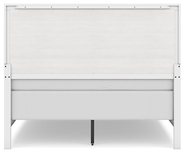 Binterglen  Panel Bed With Mirrored Dresser, Chest And Nightstand