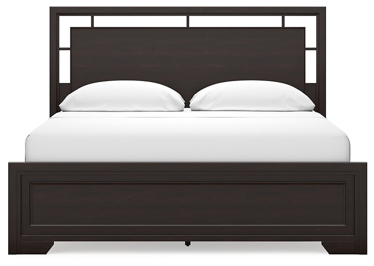 Covetown California  Panel Bed With Mirrored Dresser And Chest