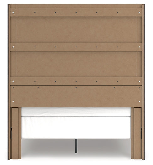 Fraluna  Panel Bed With Mirrored Dresser And Chest