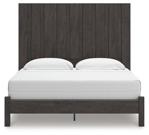 Fraluna  Panel Bed With Mirrored Dresser, Chest And Nightstand