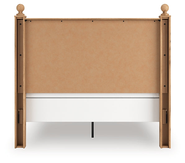 Aleaport  Panel Bed With Mirrored Dresser