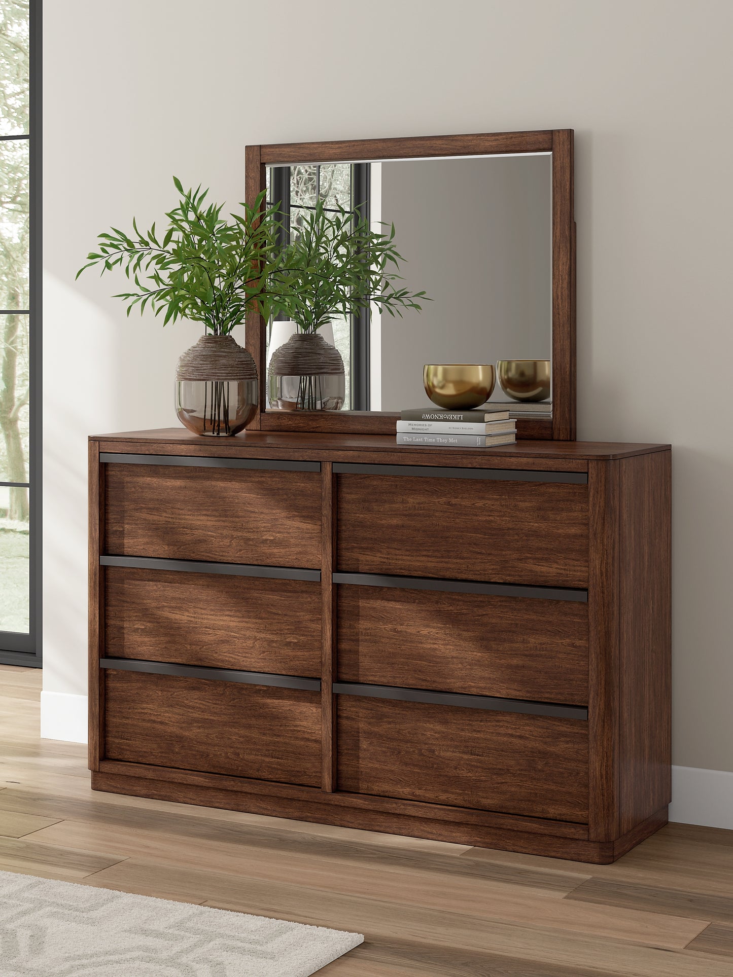 Dilenno California  Canopy Bed With Mirrored Dresser