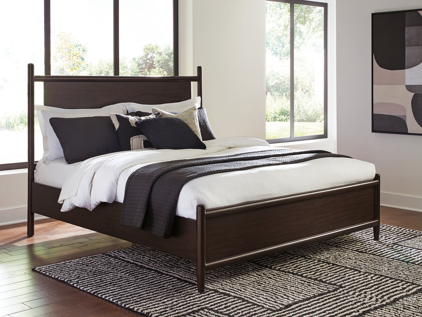 Dantenton  Panel Bed