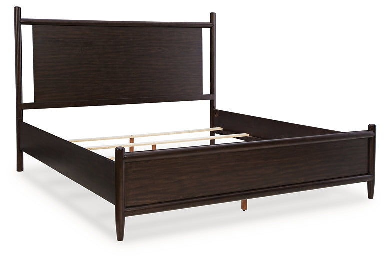 Dantenton  Panel Bed
