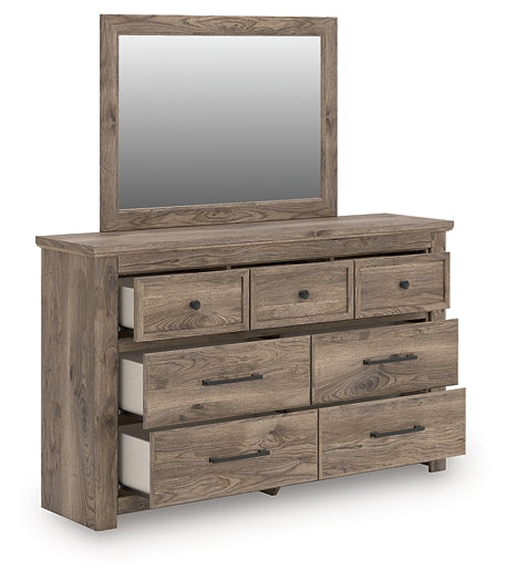 Rusticott California  Poster Bed With Mirrored Dresser