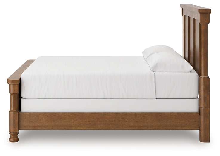 Rowlenstown California  Poster Bed With Mirrored Dresser