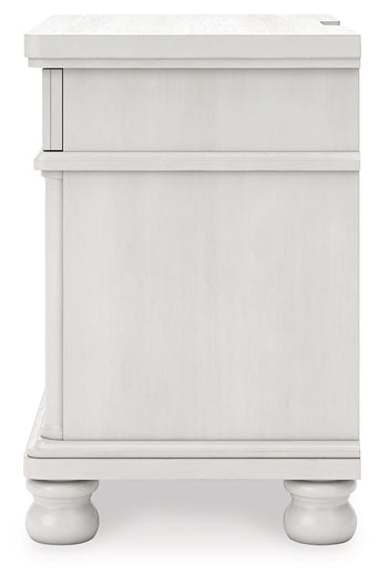 Rowlenstown  Poster Bed, Dresser, Mirror And Nightstand