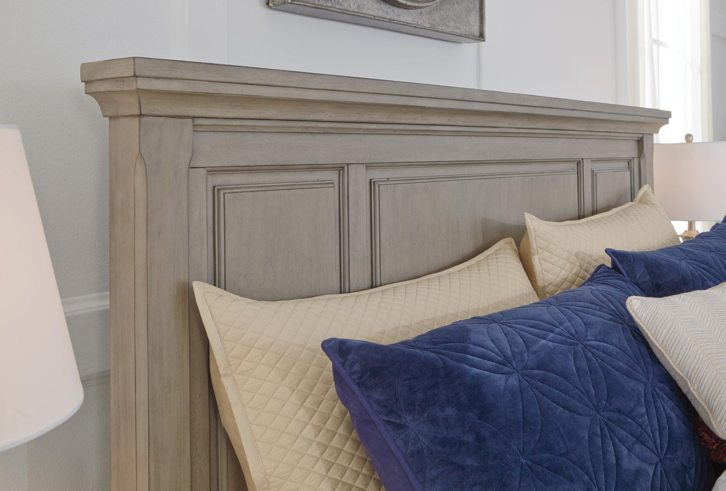 Lettner  Panel Bed
