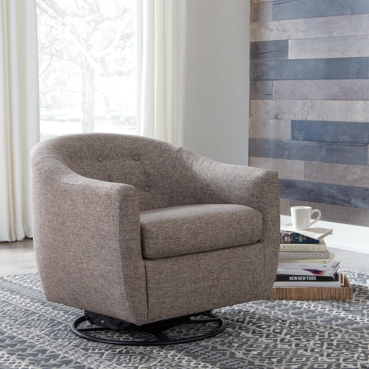 Silla giratoria con acento Upshur