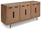 Gabinete de acento Kerrings