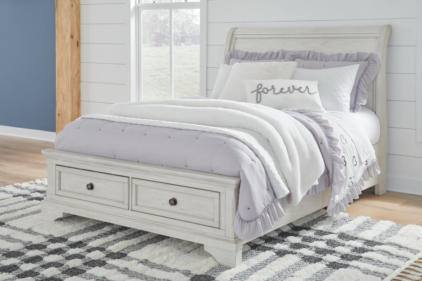 Robbinsdale  Sleigh Storage Bed
