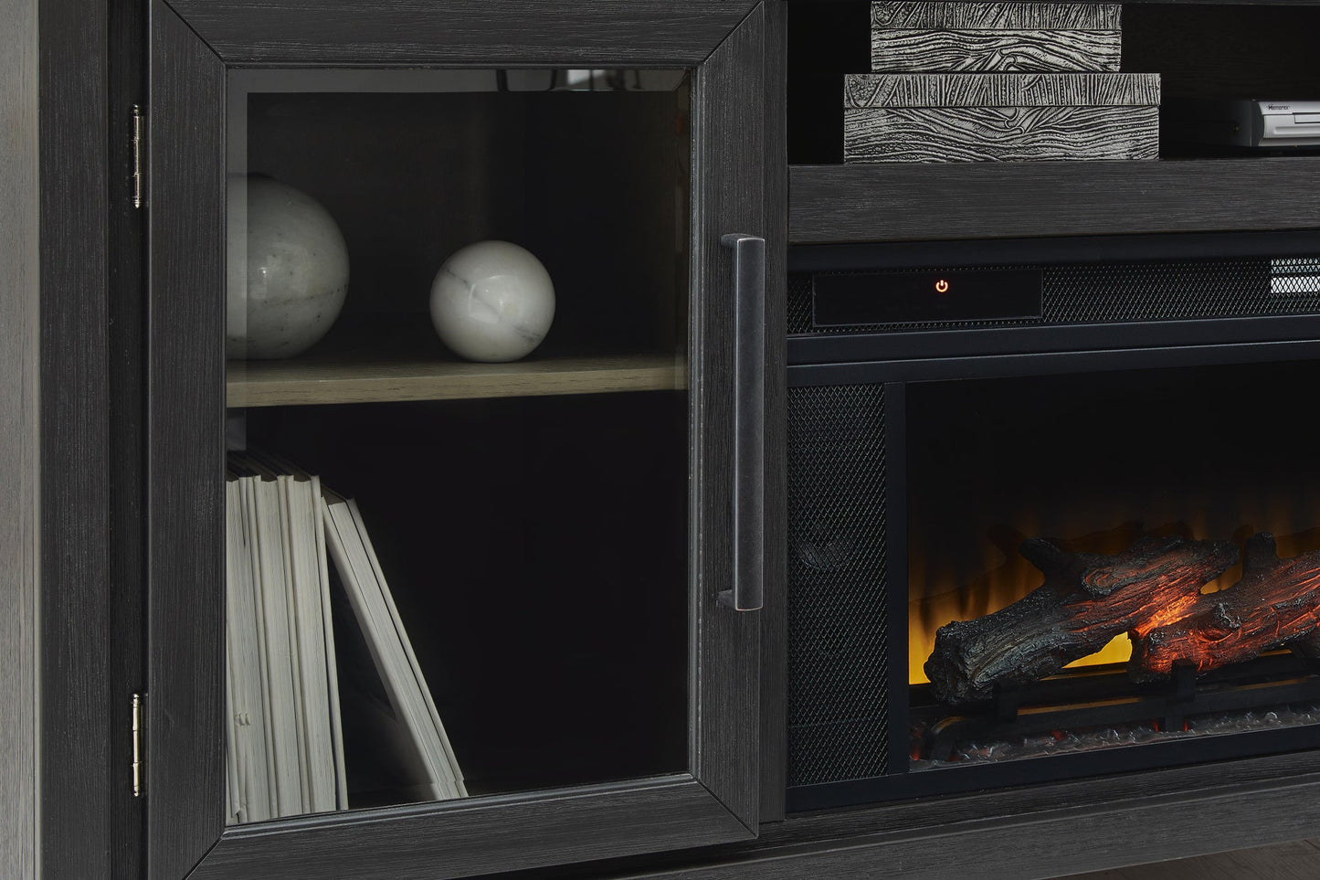 Mueble para TV Foyland de 83" con chimenea eléctrica