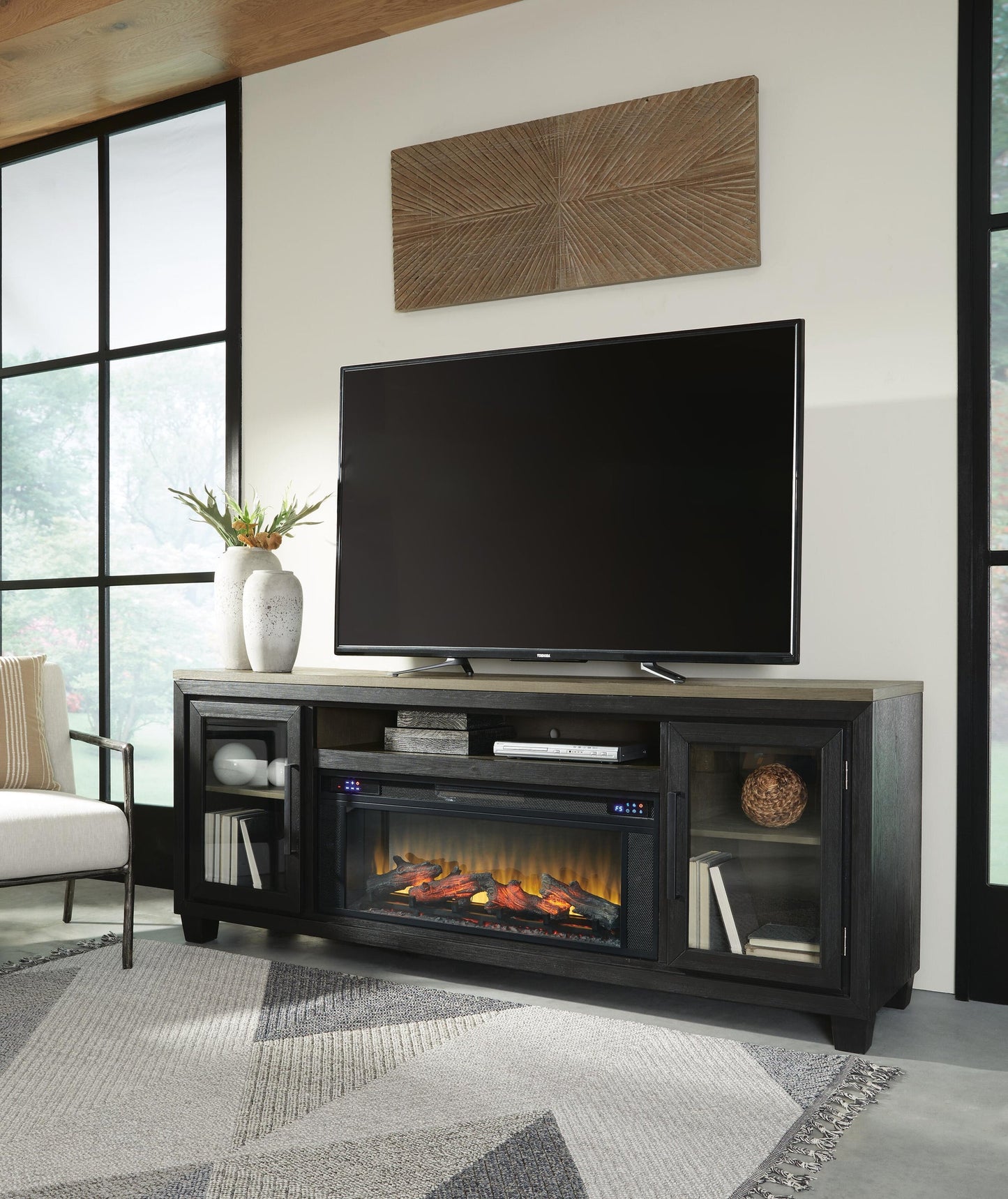 Mueble para TV Foyland de 83" con chimenea eléctrica