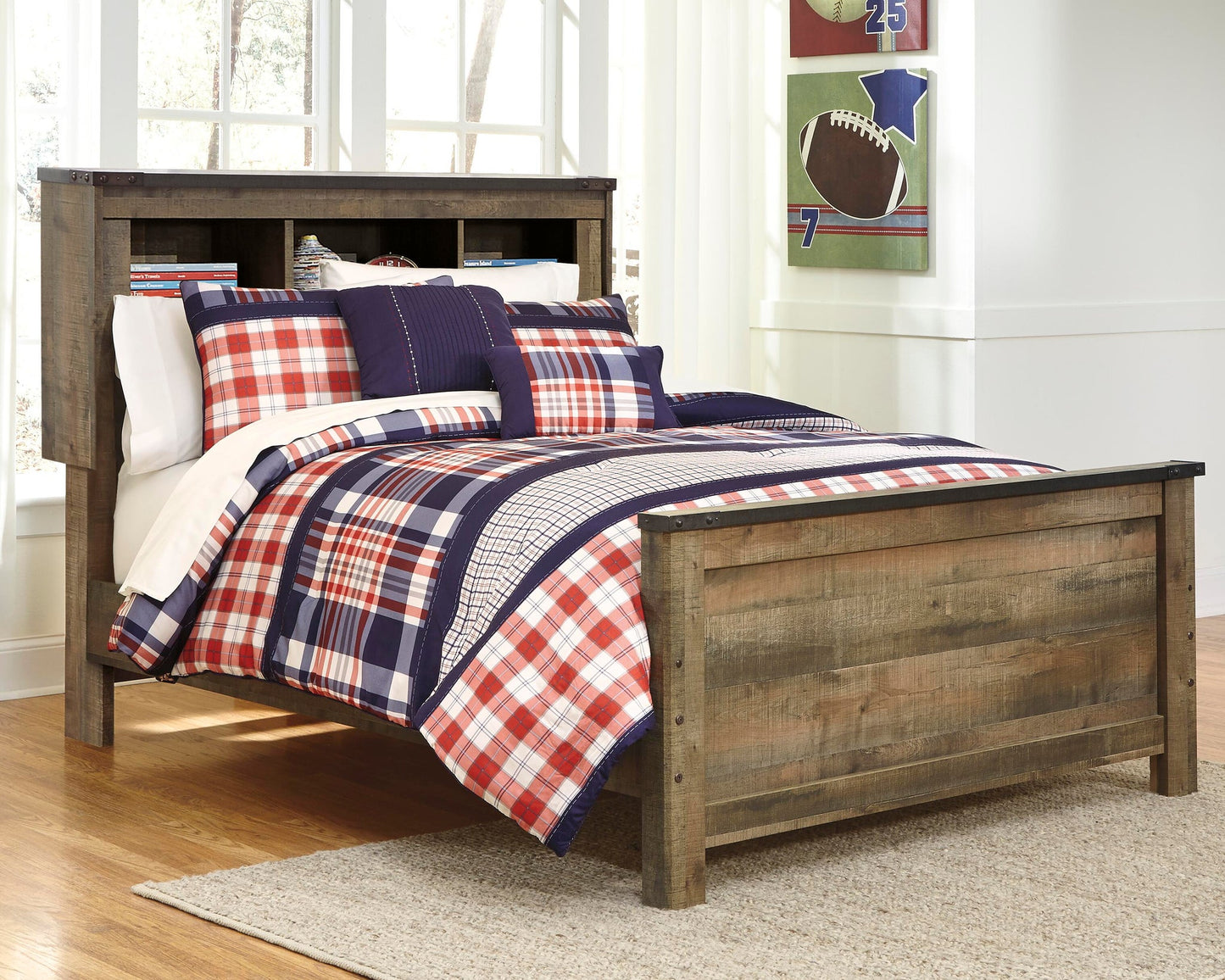 Cama con paneles y librería Trinell