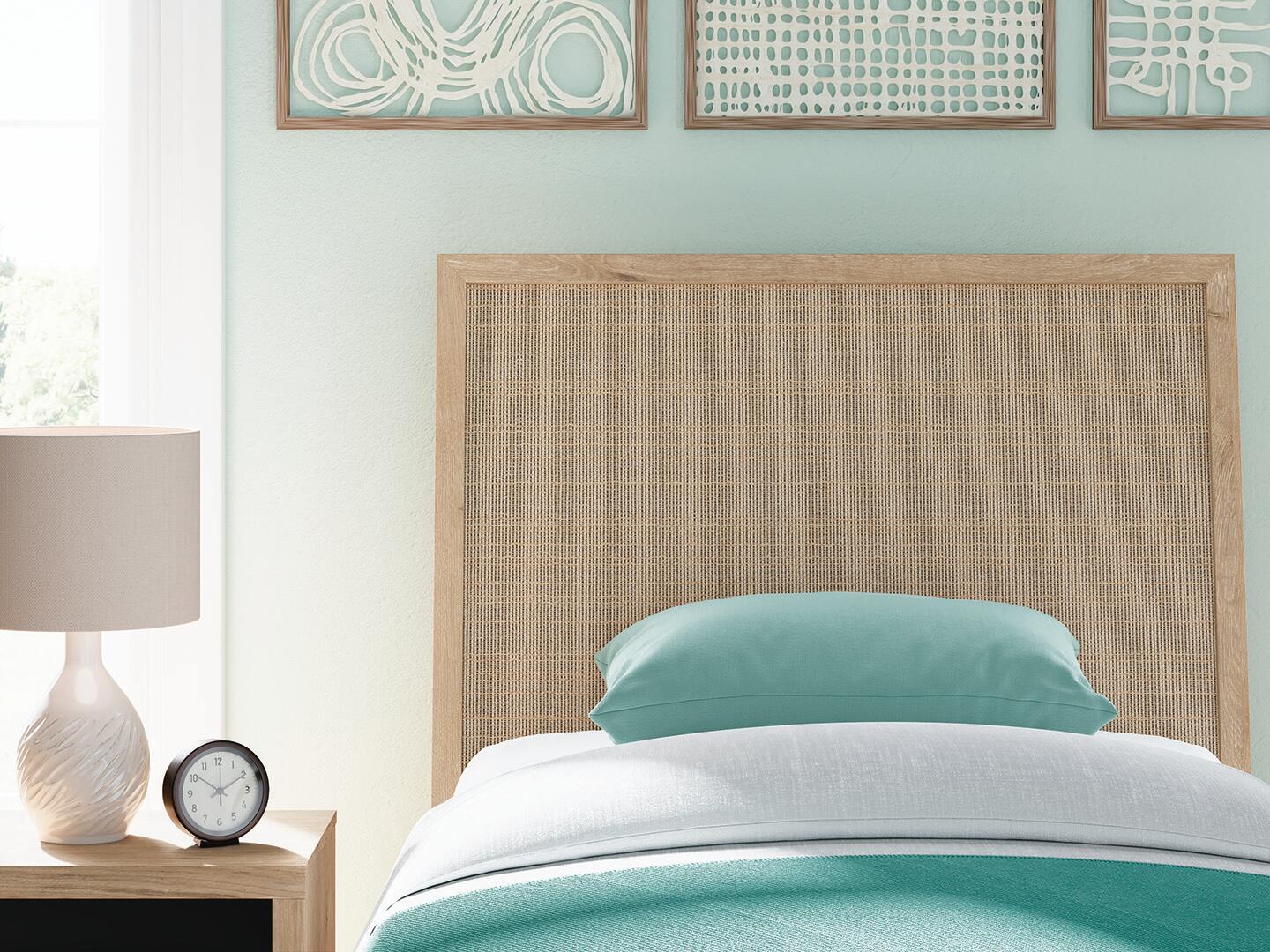 Cielden  Panel Bed
