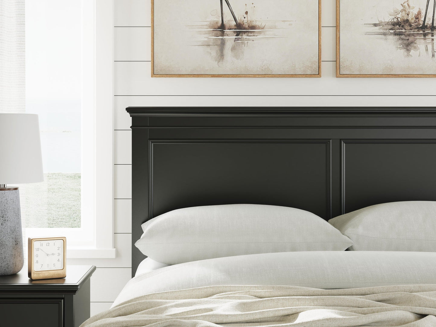 Lanolee  Panel Storage Bed