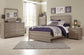 Cama Culverbach con paneles, cómoda con espejo y mesita de noche