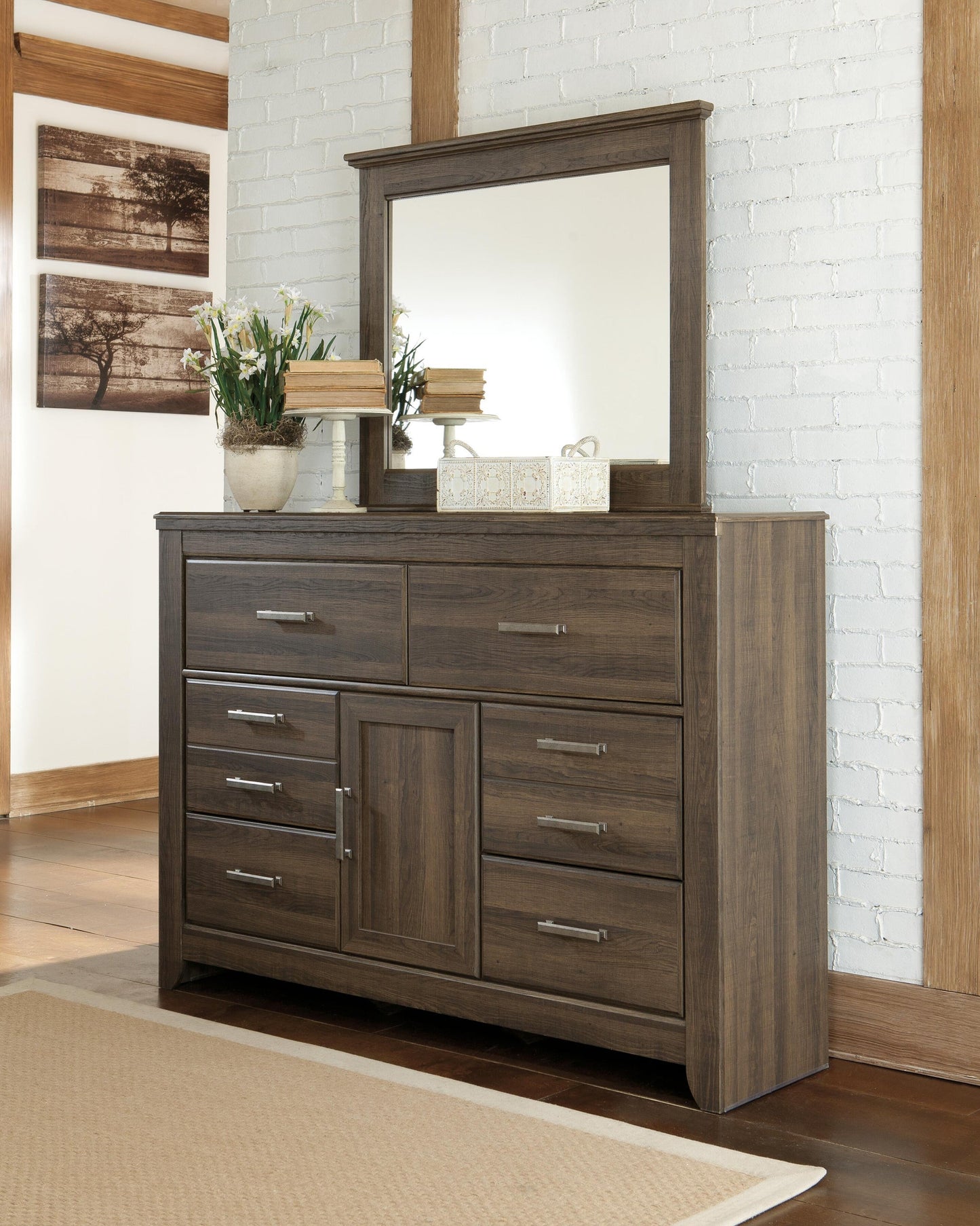 Juararo /California King Panel Headboard Bed With Mirrored Dresser, Chest And Nightstand