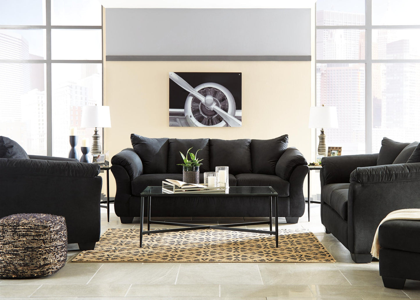 Sofá, loveseat, silla y otomana Darcy