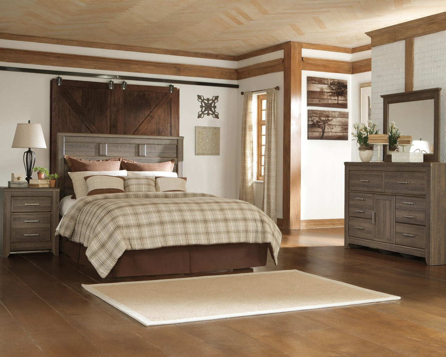 Juararo  Panel Headboard Bed With Mirrored Dresser