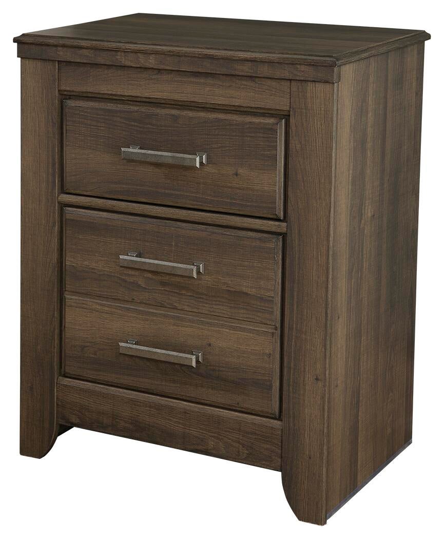 Juararo  Panel Bed With Mirrored Dresser, Chest And Nightstand