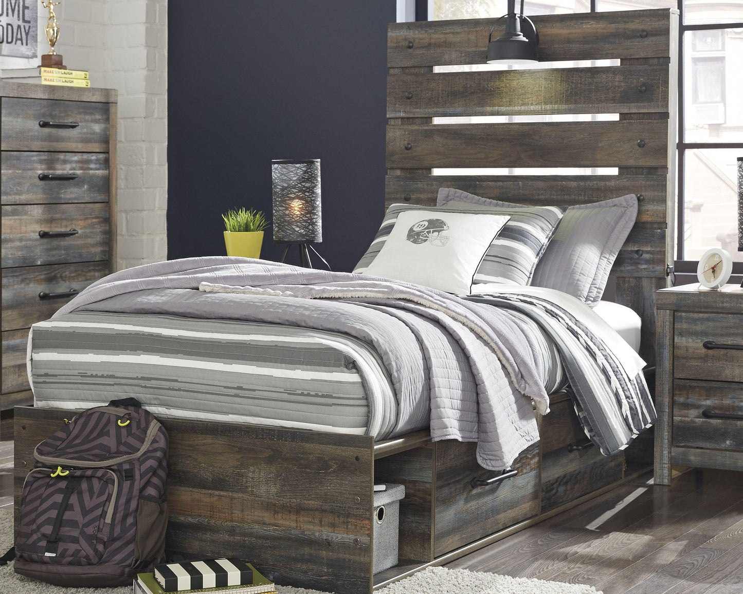 Drystan  Panel Headboard Bed With Mirrored Dresser