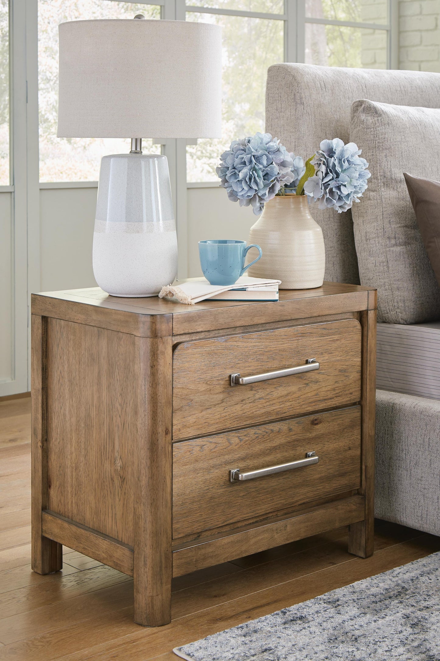 Cabalynn California  Panel Bed With Storage With Mirrored Dresser, Chest And Nightstand
