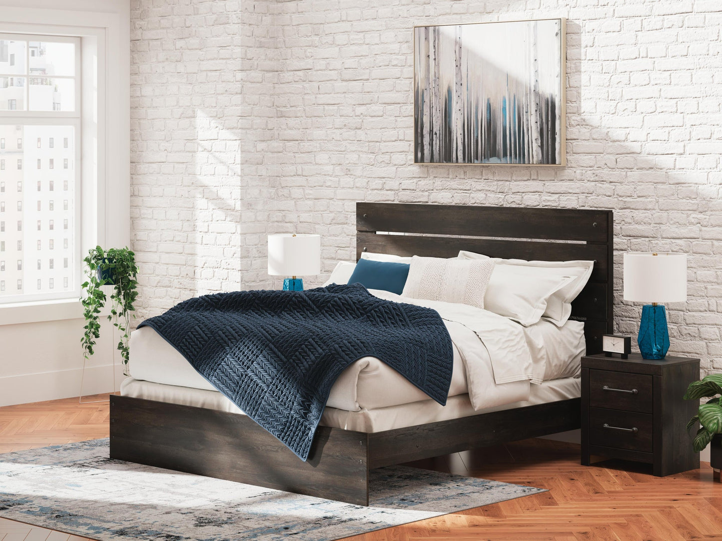Hollivern  Panel Bed, Dresser, Mirror And Nightstand
