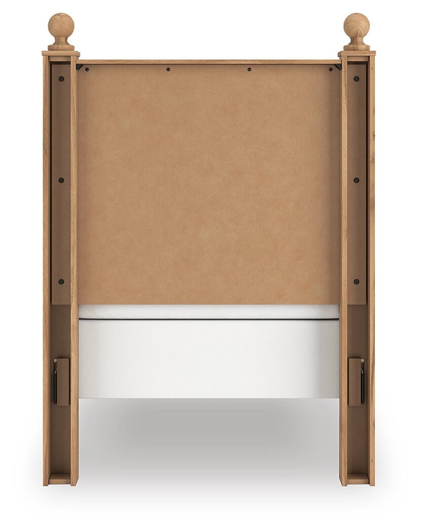 Aleaport  Panel Bed With Mirrored Dresser And Nightstand