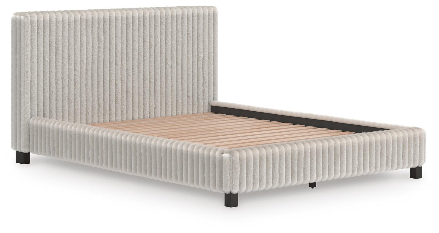 Zuraleus California  Upholstered Bed