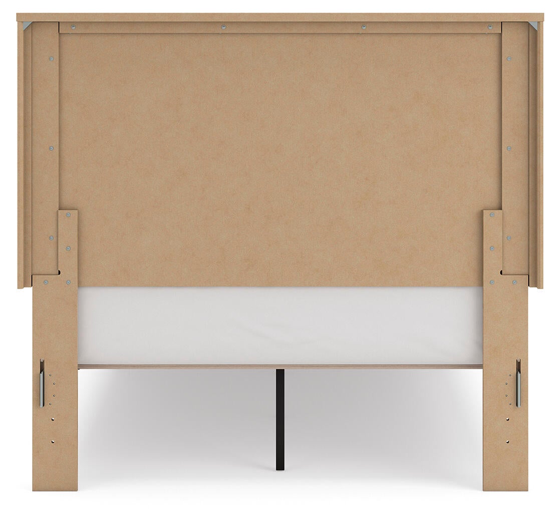 Gramburg  Panel Platform Bed