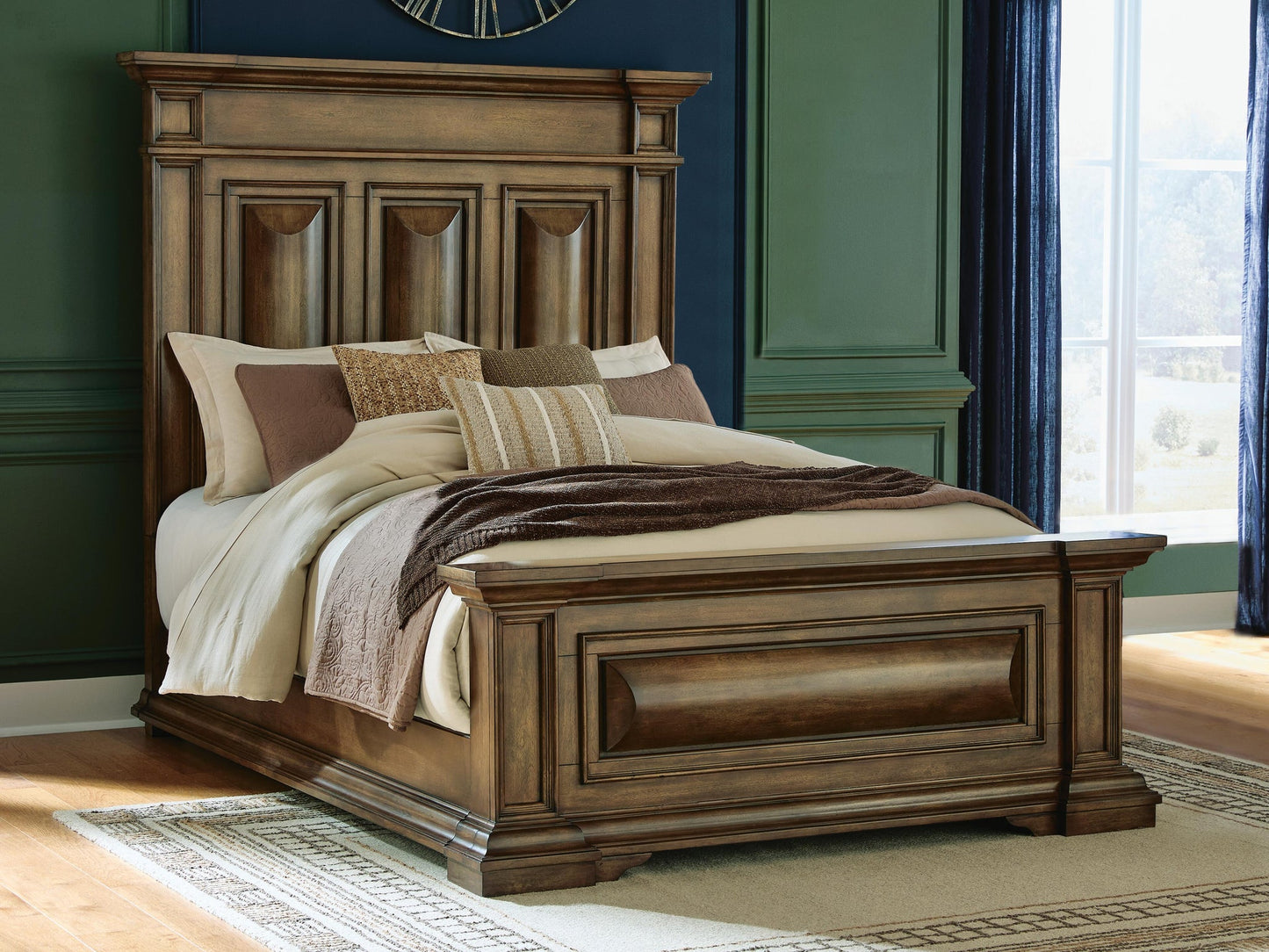 Frantanna  Panel Bed