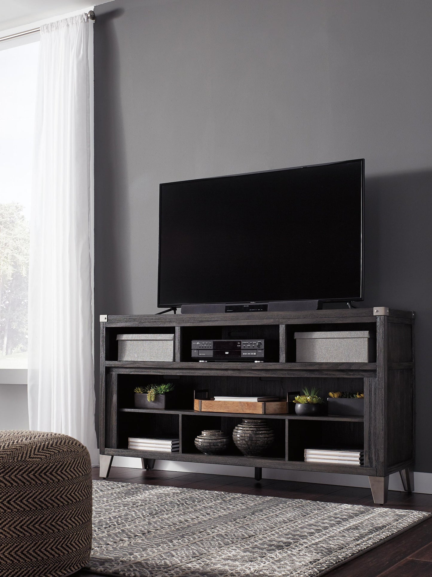Soporte para TV LG Todoe con opción de chimenea