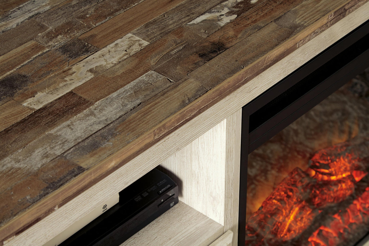Mueble para TV Willowton de 64" con chimenea eléctrica